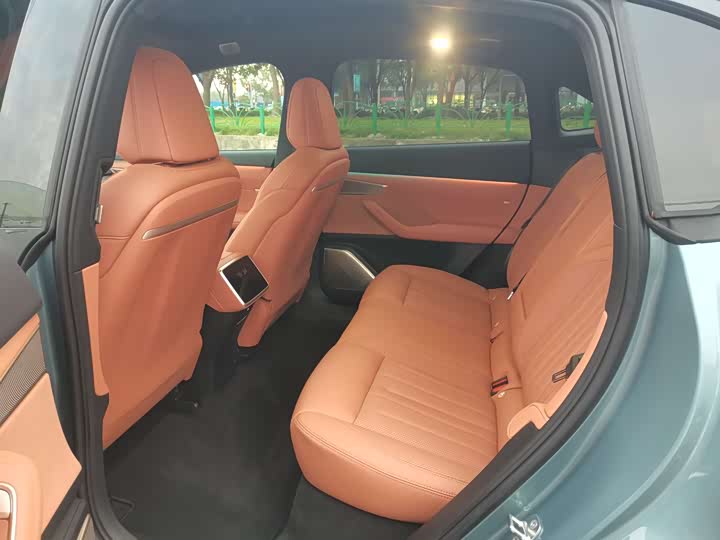 Фото 10 - Nio Onvo L60