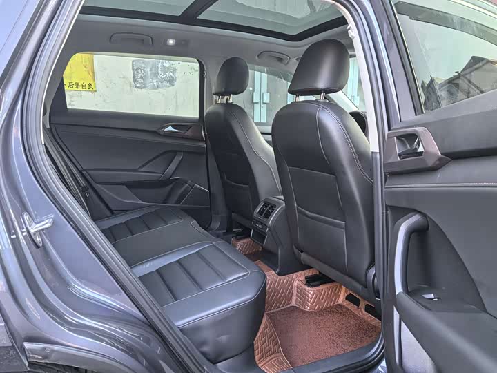 Фото 16 - Volkswagen Tharu