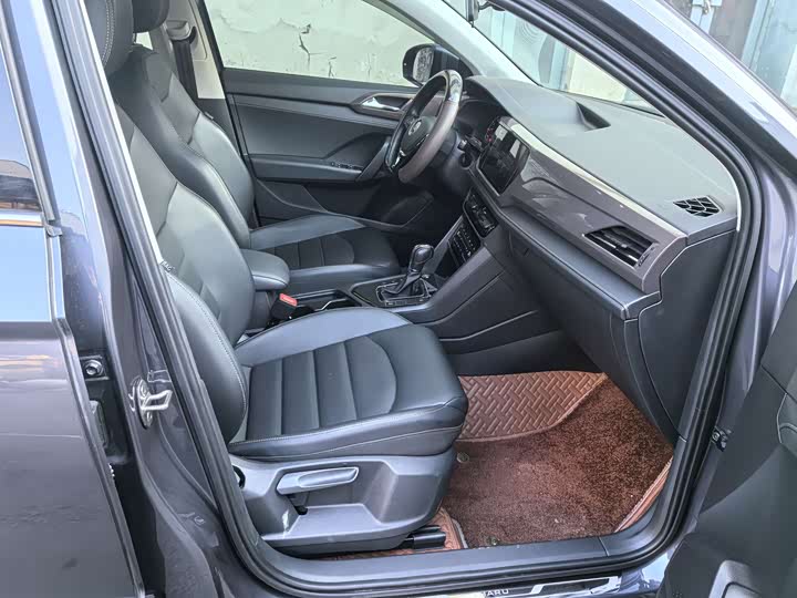 Фото 17 - Volkswagen Tharu