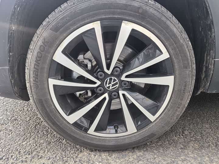 Фото 19 - Volkswagen Tharu