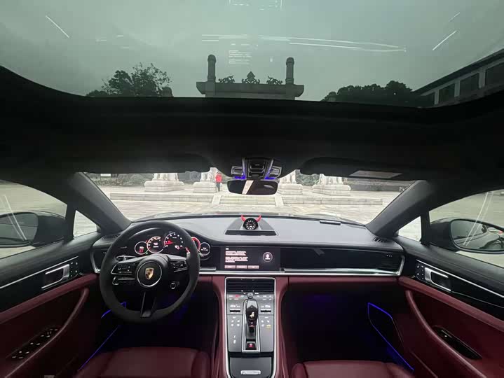 Фото 15 - Porsche Panamera