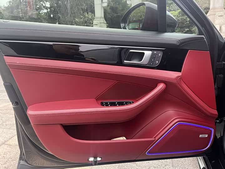 Фото 6 - Porsche Panamera