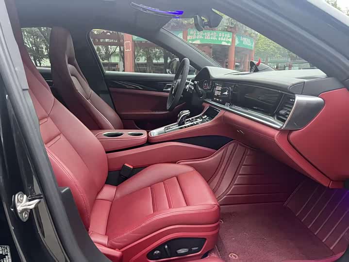 Фото 7 - Porsche Panamera