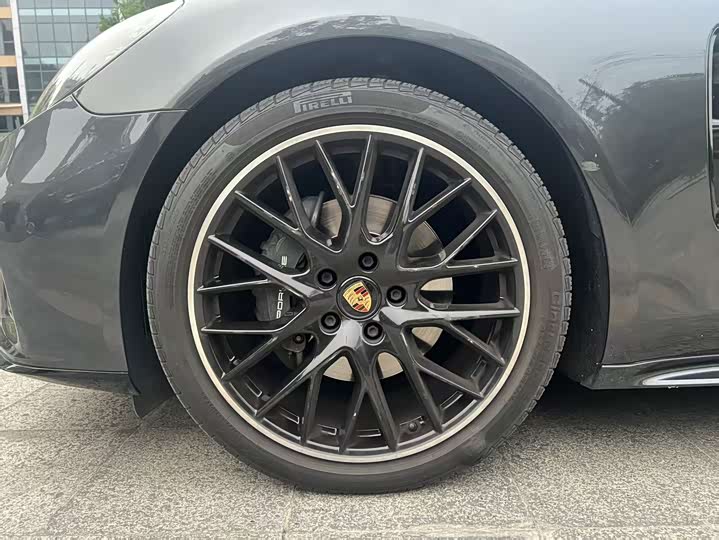 Фото 8 - Porsche Panamera