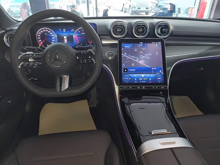 Фото 10 - Mercedes-Benz C-Class