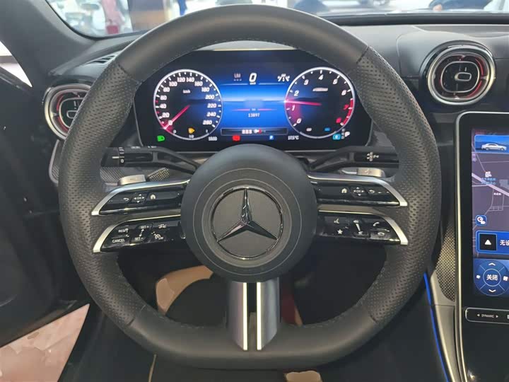 Фото 11 - Mercedes-Benz C-Class