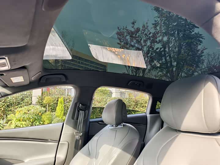 Фото 11 - XPeng G7