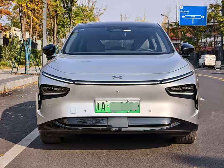 Фото 2 - XPeng G7