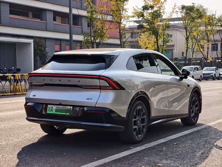 Фото 3 - XPeng G7
