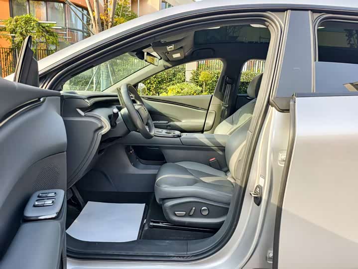 Фото 8 - XPeng G7