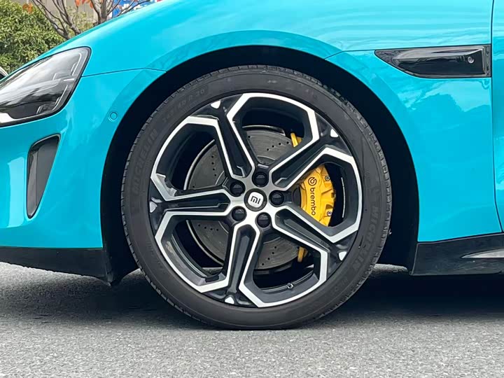 Фото 16 - Xiaomi SU7