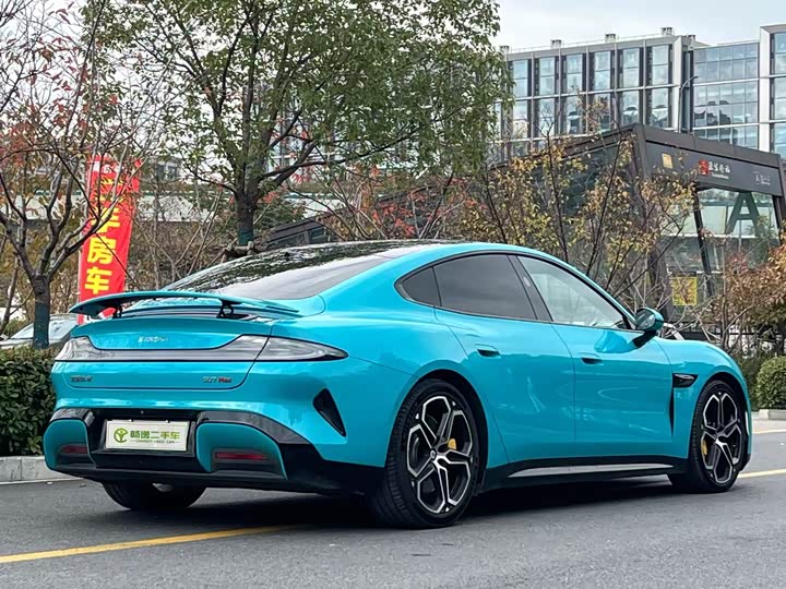 Фото 3 - Xiaomi SU7