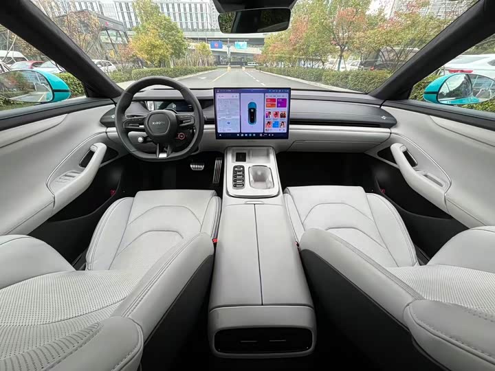 Фото 6 - Xiaomi SU7