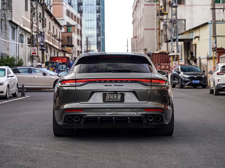 Фото 4 - Porsche Panamera