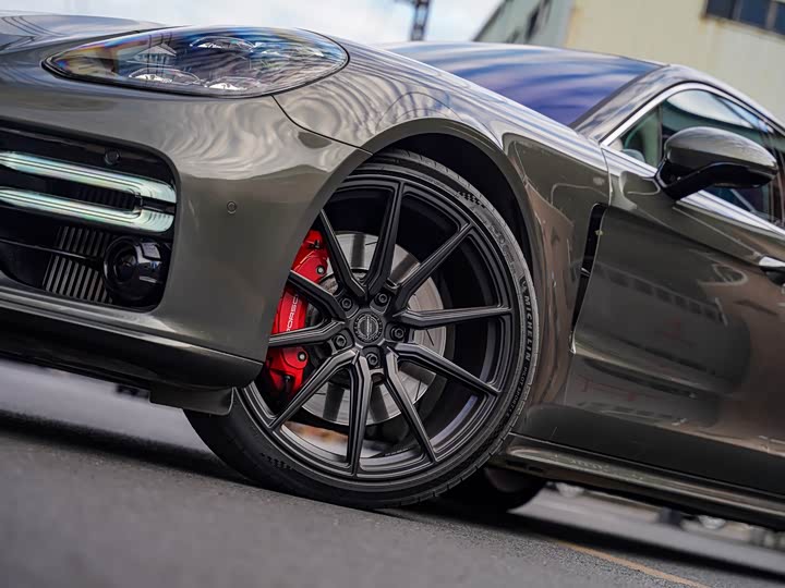 Фото 6 - Porsche Panamera