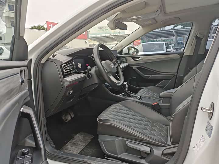 Фото 4 - Volkswagen Sagitar L