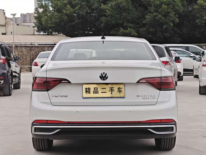 Фото 8 - Volkswagen Sagitar L