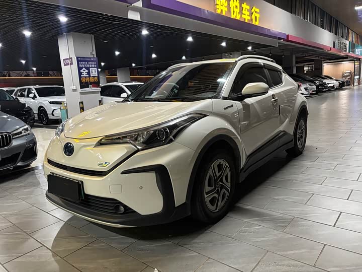 Фото 1 - Toyota Izoa EV