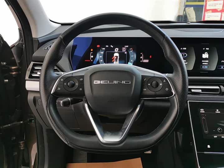 Фото 15 - Beijing X7
