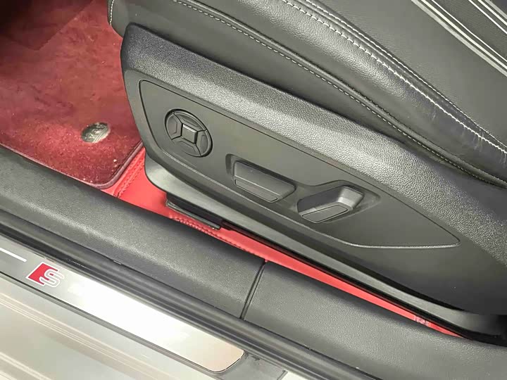 Фото 8 - Audi A3