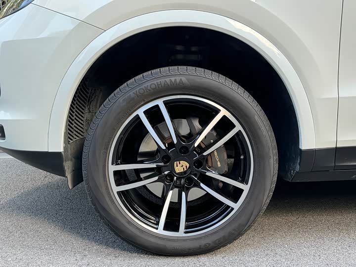 Фото 17 - Porsche Cayenne