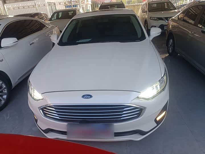 Фото 3 - Ford Mondeo