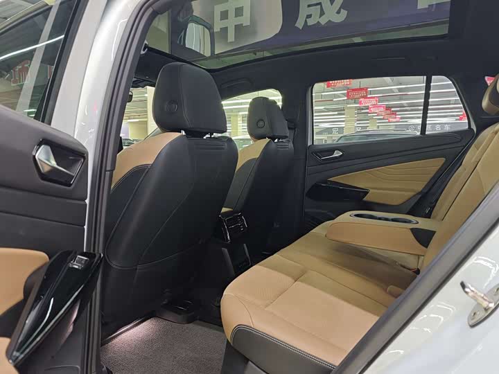 Фото 14 - Volkswagen ID.4 X