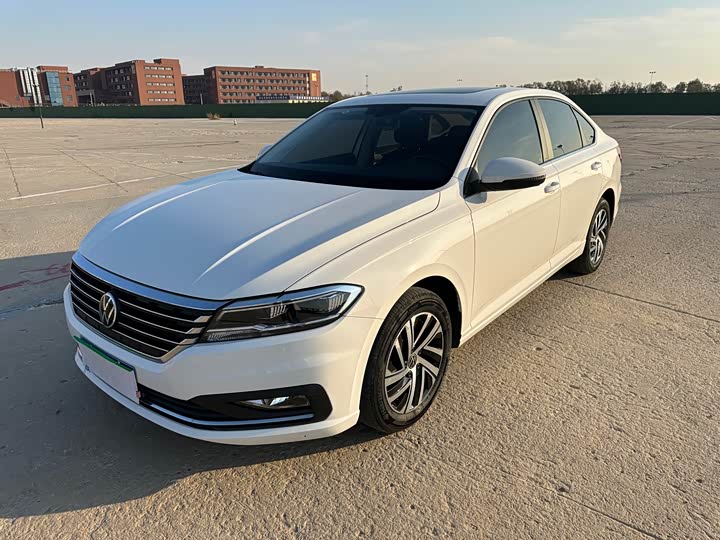 Фото 1 - Volkswagen Lavida