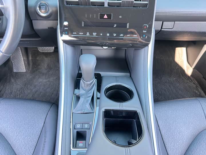 Фото 16 - Toyota Avalon