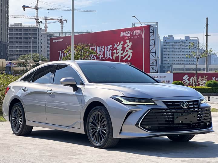 Фото 3 - Toyota Avalon