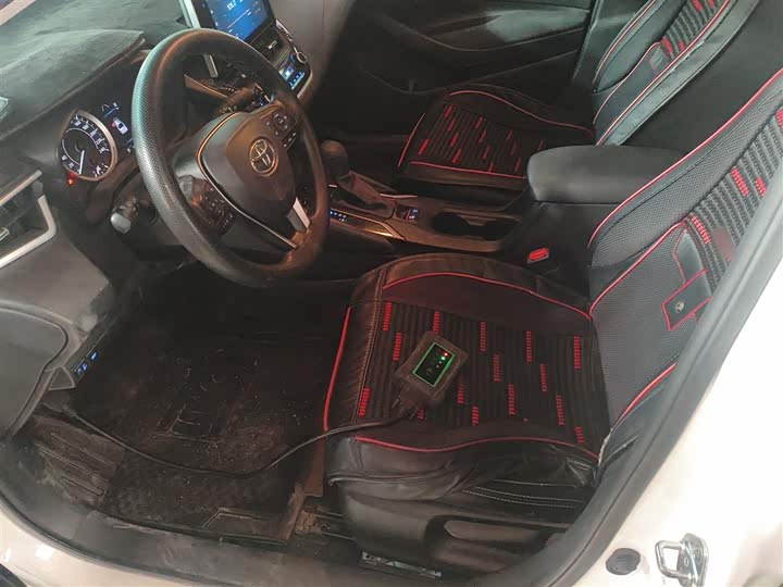 Фото 15 - Toyota Corolla