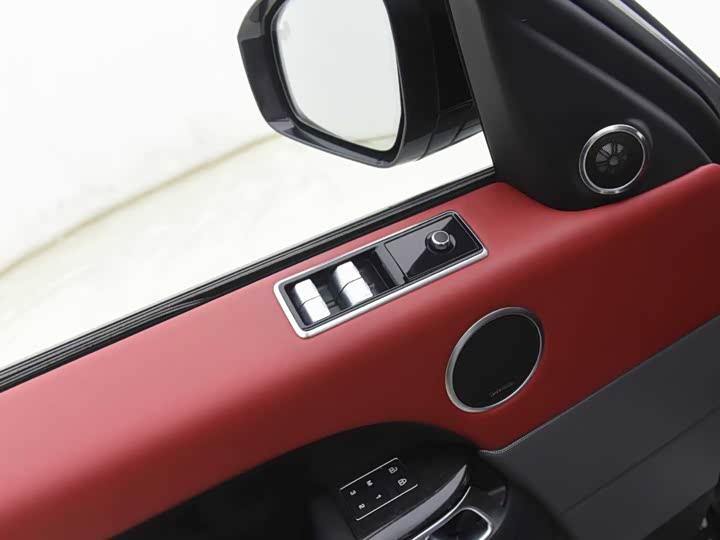 Фото 13 - Land Rover Range Rover Sport