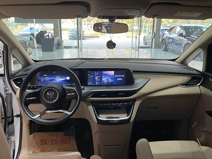 Фото 9 - Buick GL8 Hybrid