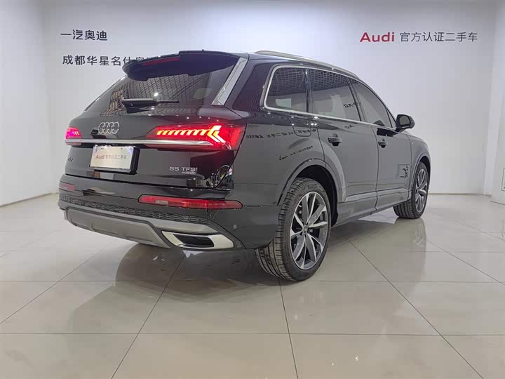 Фото 5 - Audi Q7