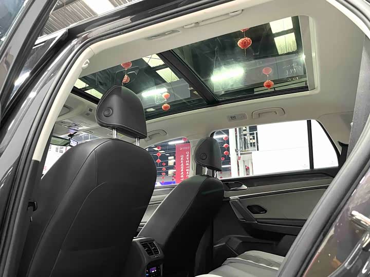 Фото 10 - Volkswagen Tayron