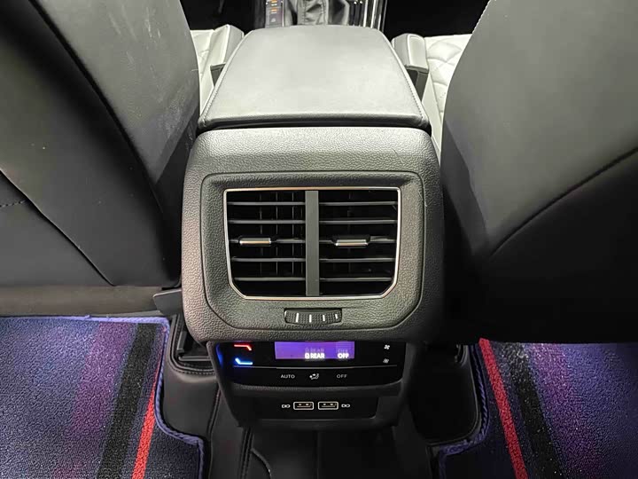 Фото 11 - Volkswagen Tayron