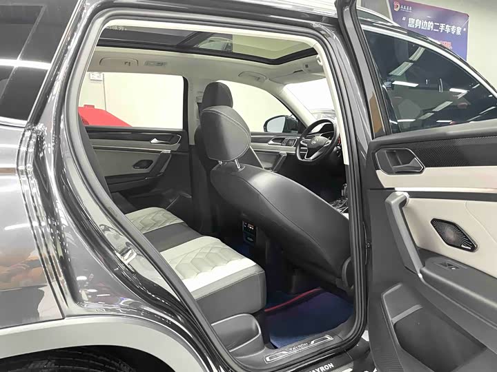 Фото 12 - Volkswagen Tayron