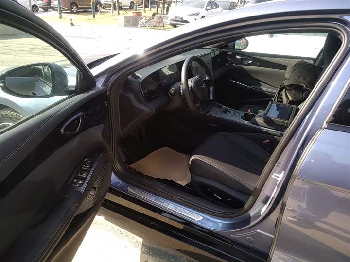 Фото 16 - BYD Seal