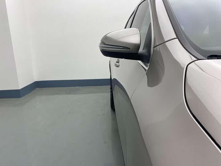 Фото 15 - Mercedes-Benz EQA