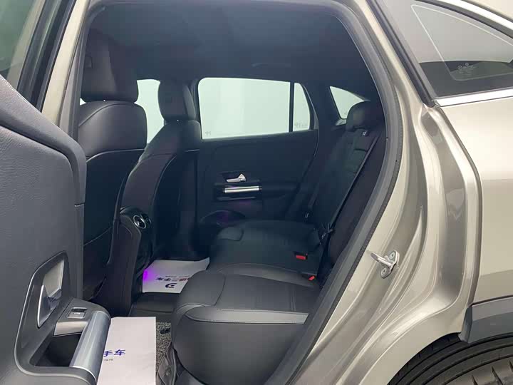 Фото 23 - Mercedes-Benz EQA