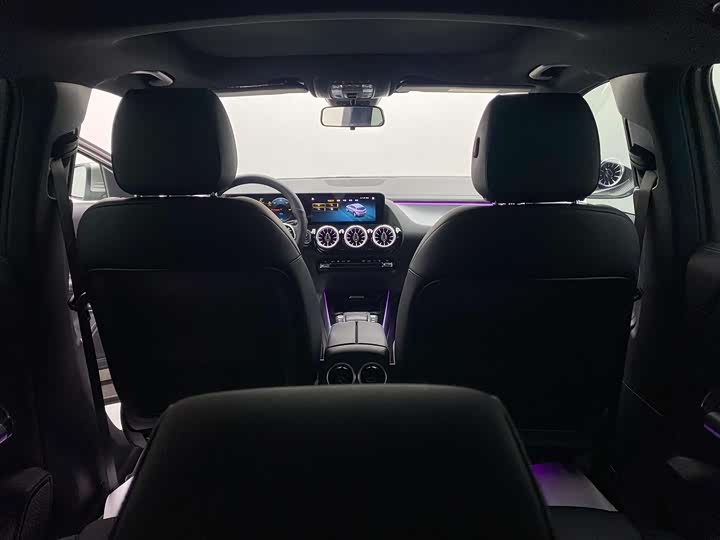 Фото 25 - Mercedes-Benz EQA