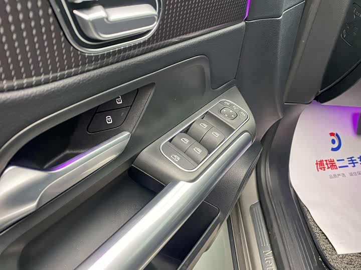 Фото 38 - Mercedes-Benz EQA