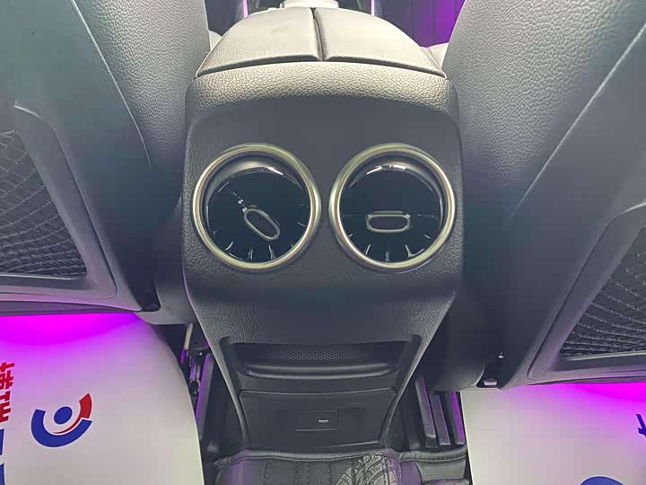 Фото 39 - Mercedes-Benz EQA