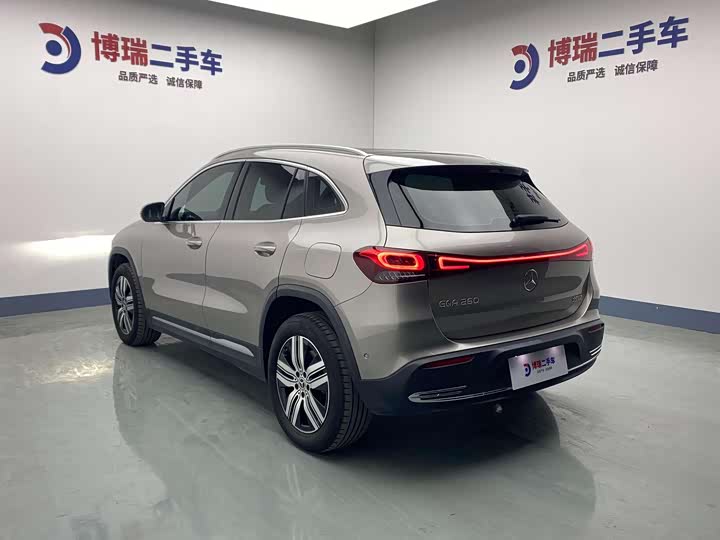 Фото 5 - Mercedes-Benz EQA