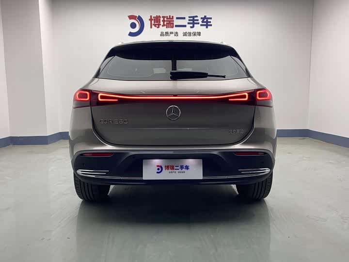 Фото 6 - Mercedes-Benz EQA