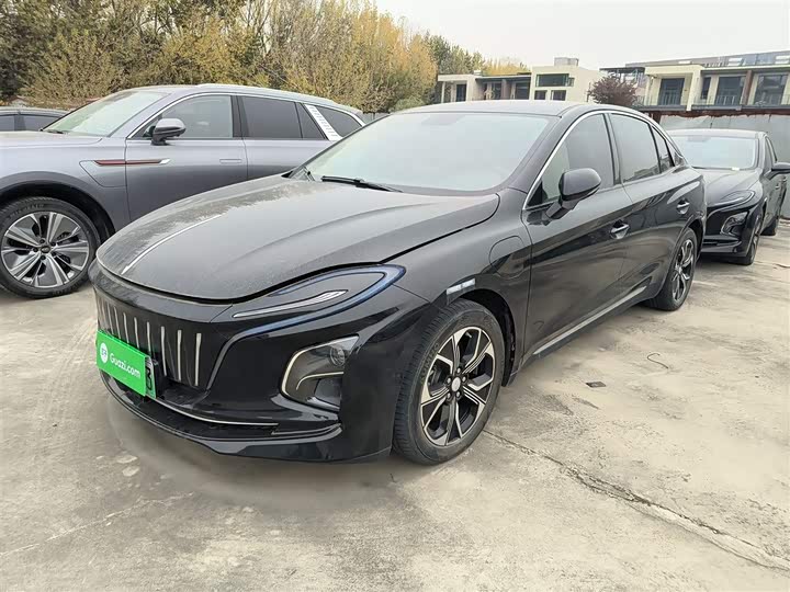 Фото 2 - Hongqi E-QM5