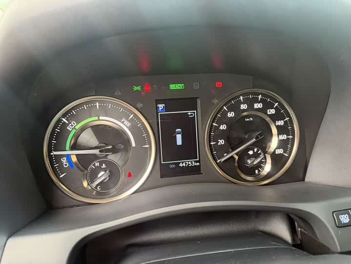 Фото 20 - Toyota Vellfire