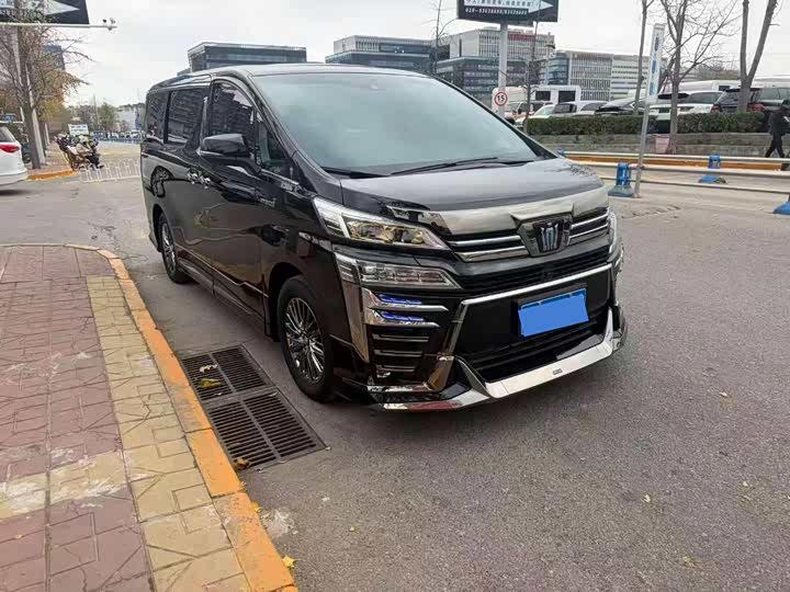 Фото 4 - Toyota Vellfire
