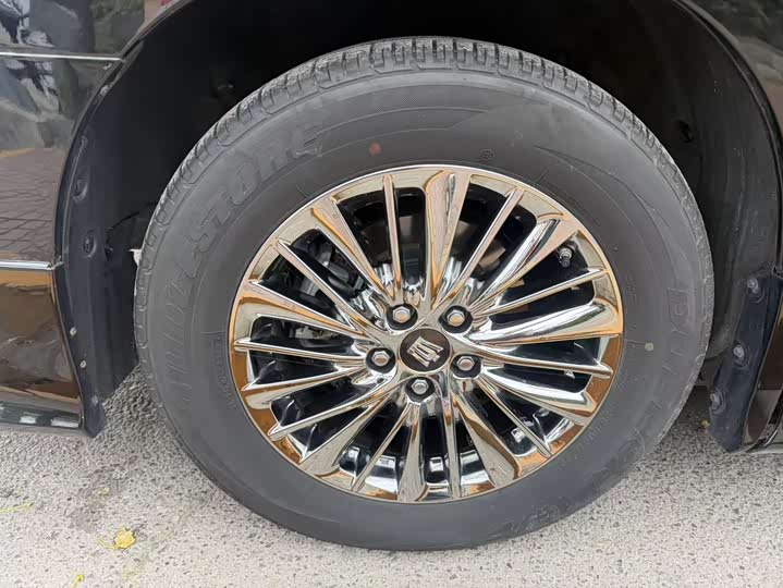 Фото 9 - Toyota Vellfire