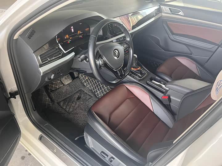 Фото 15 - Volkswagen Lavida